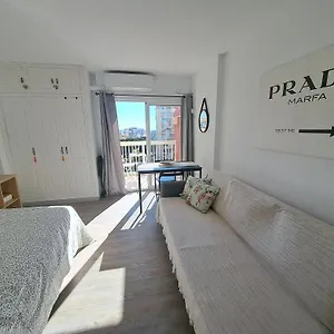 Iris Summer Apartment